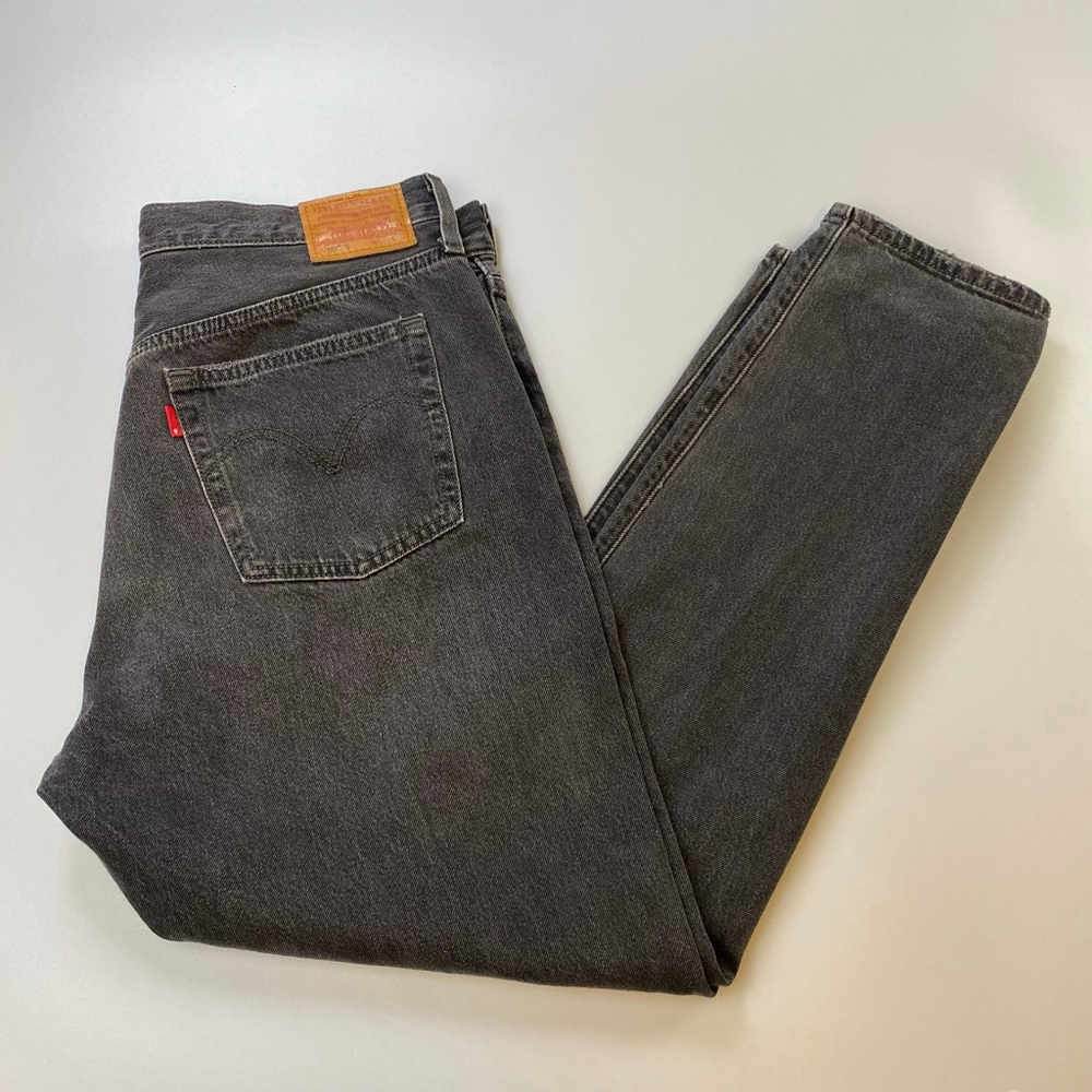 Levi's High Rise Jeans in Dark Gray